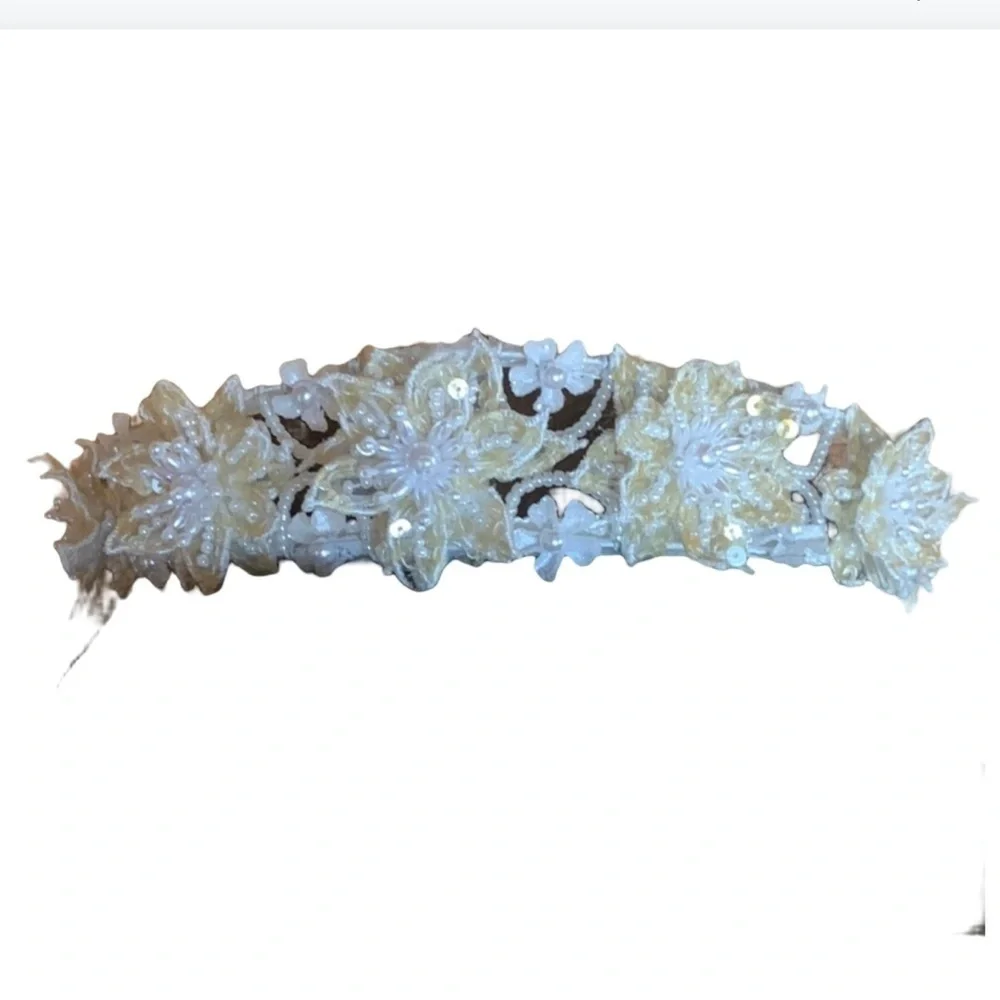 Girl’s first communion / flower girl headpiece New